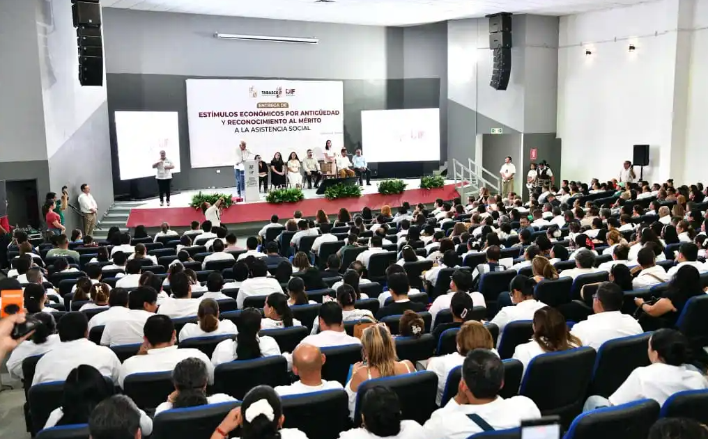 Vocación Humanista: Reconoce el Gobierno del Pueblo a Trabajadores del DIF Tabasco por su Entrega a los Sectores Vulnerables