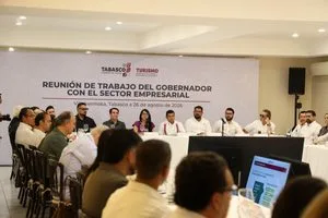 Presenta Katia Ornelas Ruta Estratégica de Inversión ante el Gobernador Javier May y el Sector Empresarial