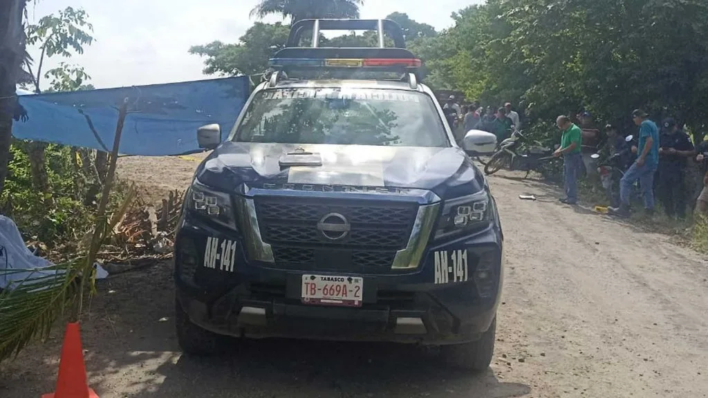 Muere hombre tras chocar contra un árbol en el poblado C-41