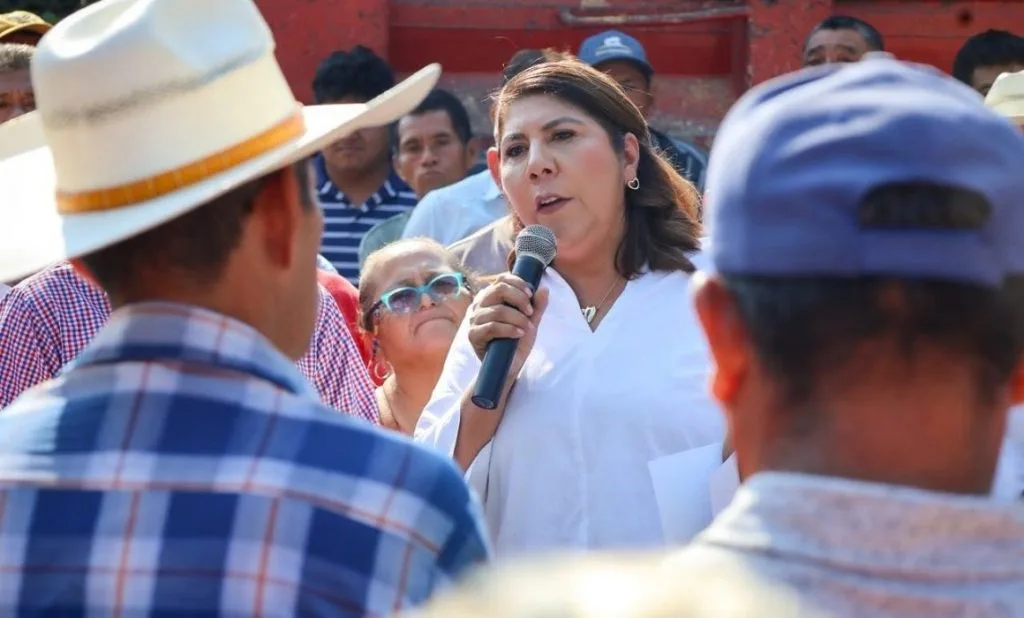 Cuestionan adjudicaciones de obras en Huimanguillo y señalan presuntas irregularidades