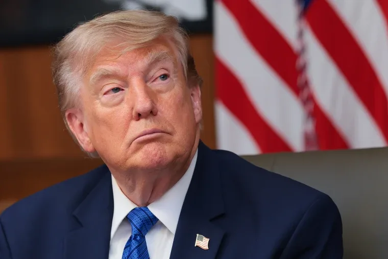 Popularidad de Trump cae a mínimos históricos en Estados Unidos