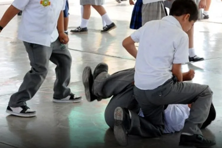 Violencia escolar deja a 40 menores hospitalizados en Tamaulipas