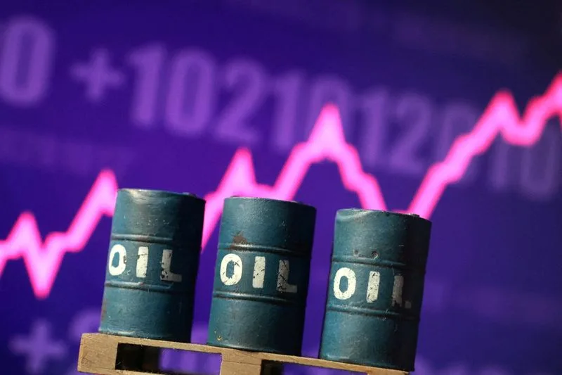 Petróleo repunta por cautela de mercados ante negociaciones en Medio Oriente