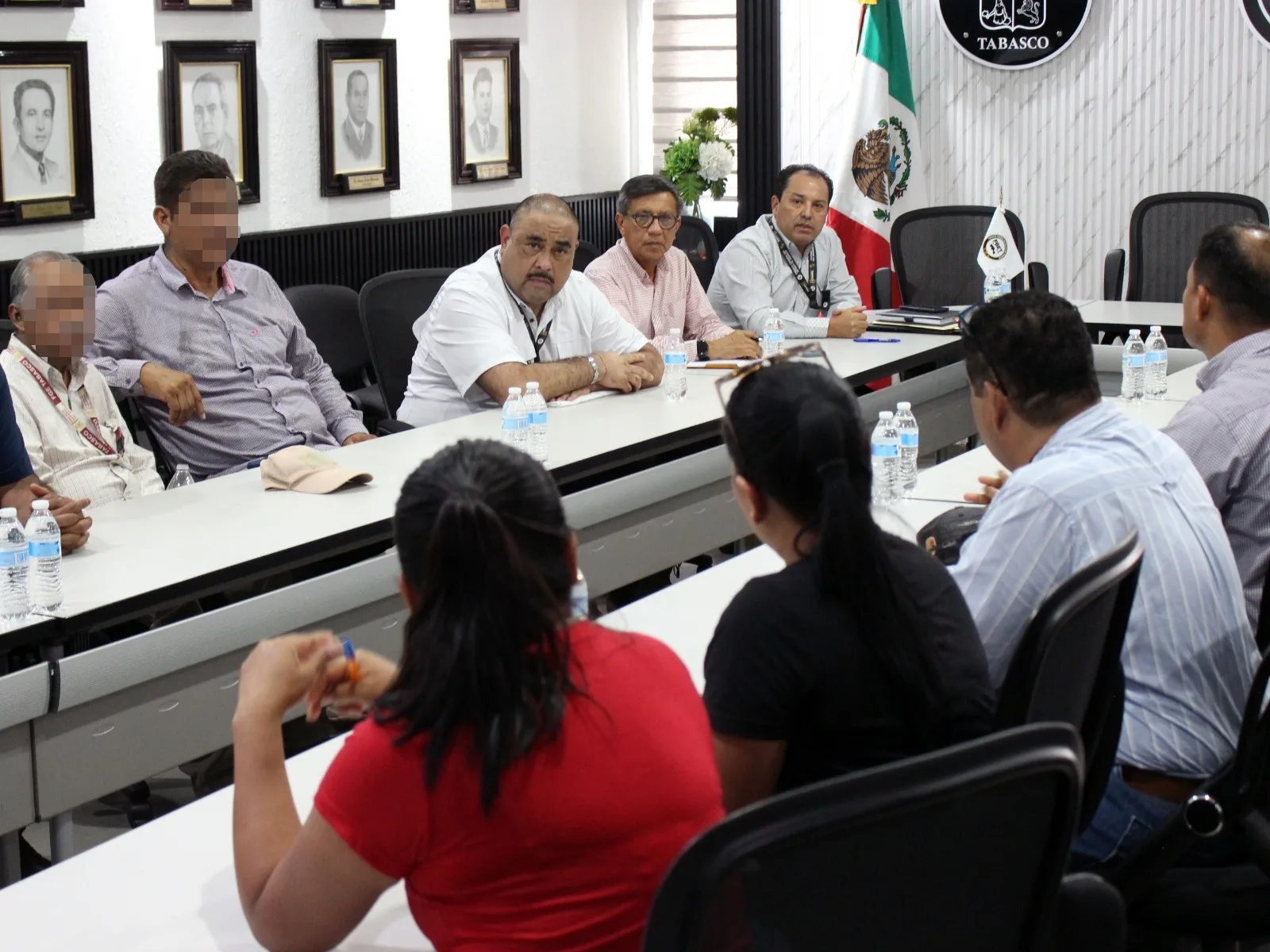 Fiscalía de Tabasco anuncia apoyo extraordinario para personal operativo tras diálogo con trabajadores
