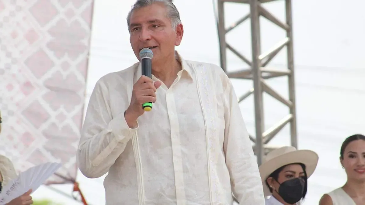 Adán Augusto López reporta pasivos por 48 millones de pesos en declaración patrimonial