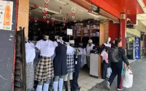 Tiendas de uniformes escolares esperan repunte en ventas a partir del 15 de agosto