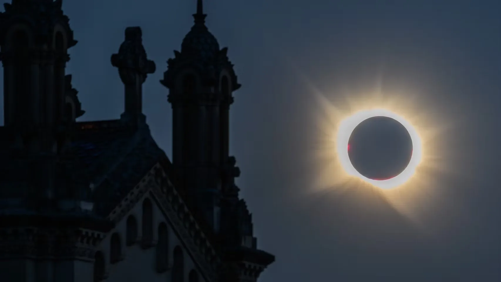 España se oscureció durante histórico eclipse total de Sol