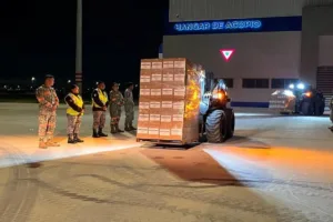 México realiza segundo envío de ayuda humanitaria a Colombia tras sismo
