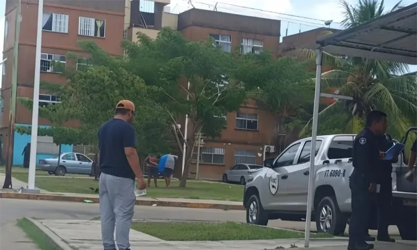 Localizan cuerpo en descomposición dentro de un departamento en Tercer Milenio