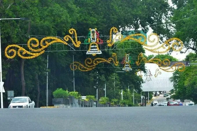 Cerrarán parcialmente Paseo Tabasco por instalación de adornos patrios
