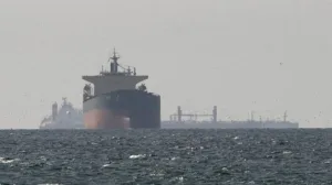 Irán amenaza a países del Golfo que apoyen a Estados Unidos tras suspensión de comercio con Emiratos