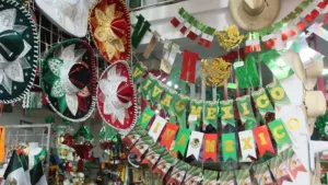 Villahermosa comienza a vestir sus calles con los colores patrios