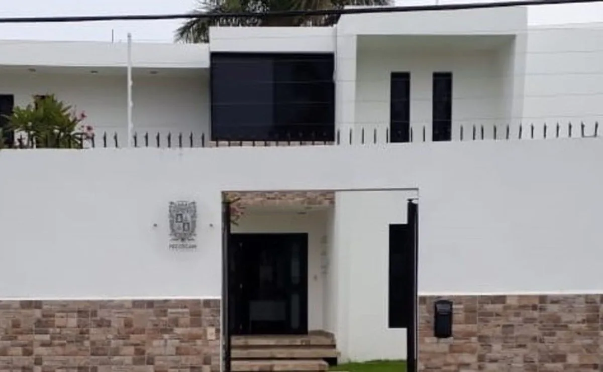 Alcaldesa de Campeche y diputado comparecen ante juez por presunto desvío de 32 mdp