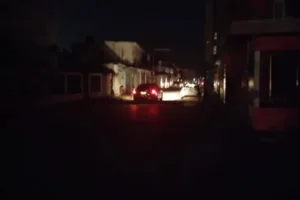 Mega apagón afecta a distintas zonas de Tabasco durante la noche