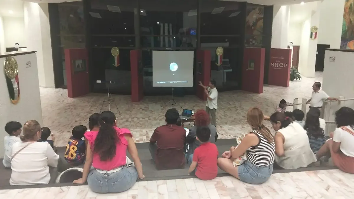 Lluvia y nubosidad frustran observación del eclipse lunar en Tabasco