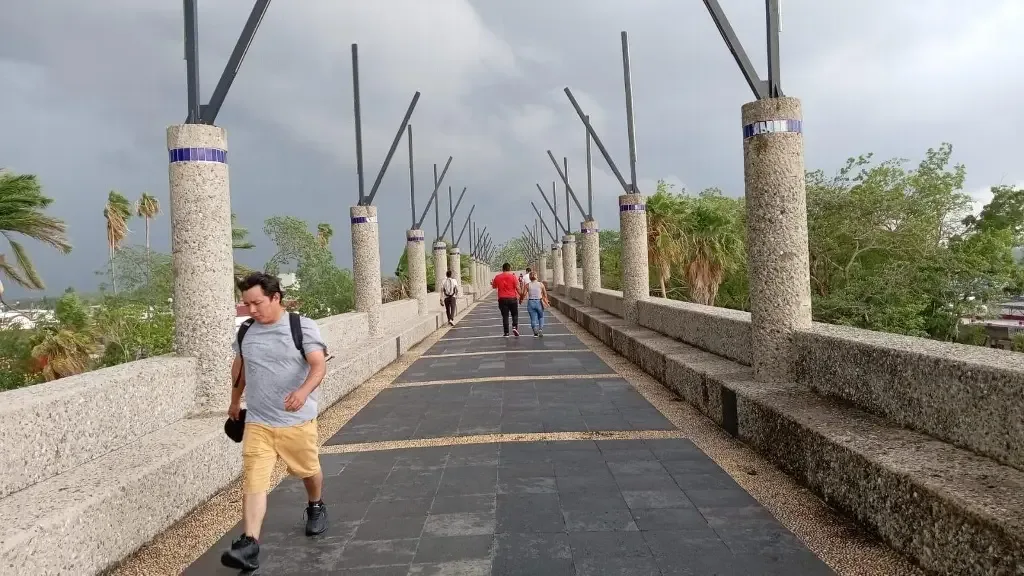 Tabasco inicia la semana con chubascos, calor y fuertes rachas de viento