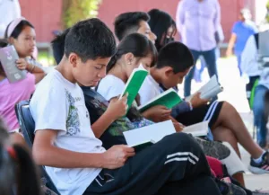 México mantiene bajo desempeño en lectura, ciencias y matemáticas en PISA 2025