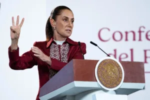 Sheinbaum reconoce caída en matemáticas y destaca avance en ciencias de PISA