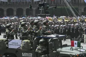 Ejército y Marina exhiben nuevas capacidades tecnológicas durante desfile de Independencia