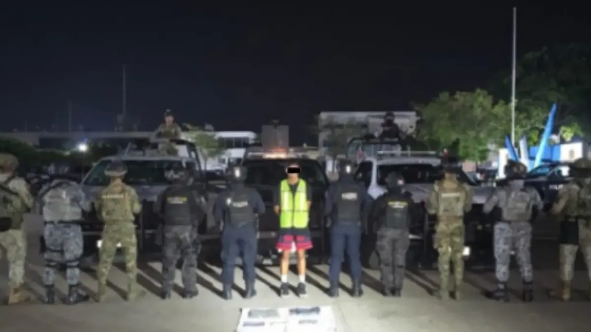 Detienen a sujeto con presunta droga en Centro