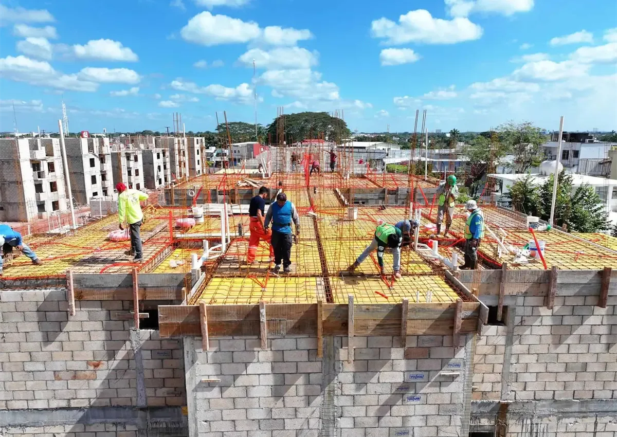Tabasco enfrenta falta de mano de obra para avanzar en construcción de 70 mil viviendas