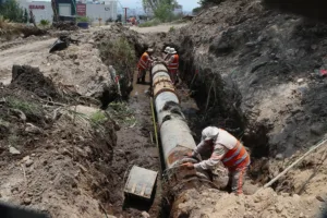 Centro supervisa obras y amplía infraestructura para llevar agua potable a más habitantes