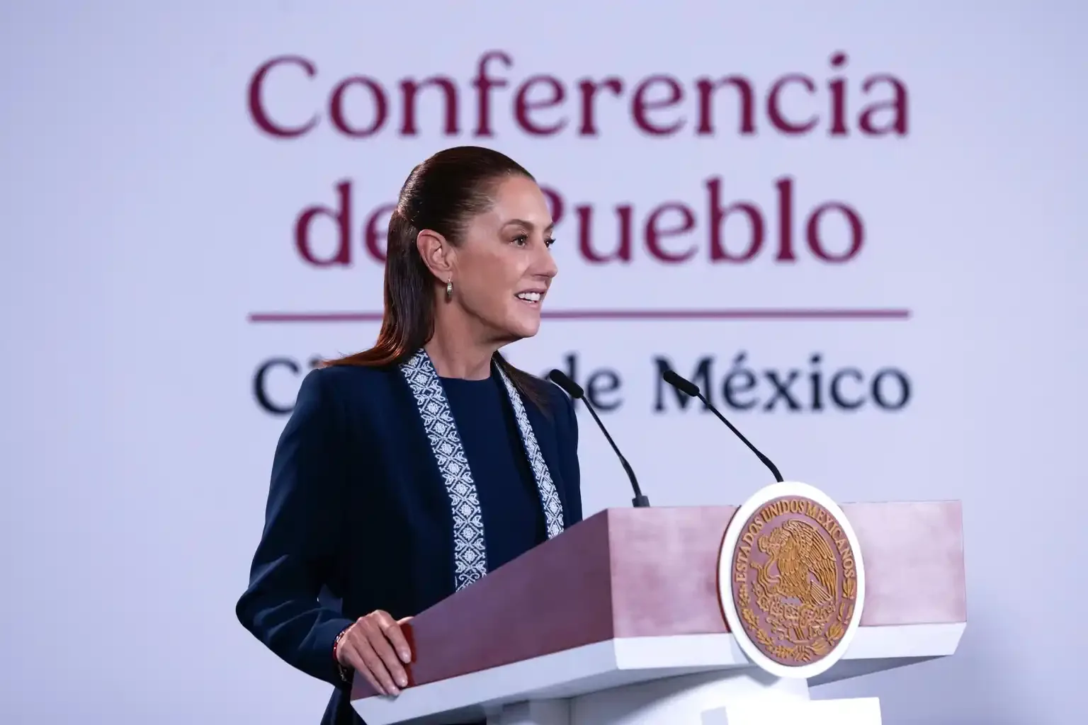 Desde el 3 de noviembre se regulará el uso de celulares en las escuelas de México