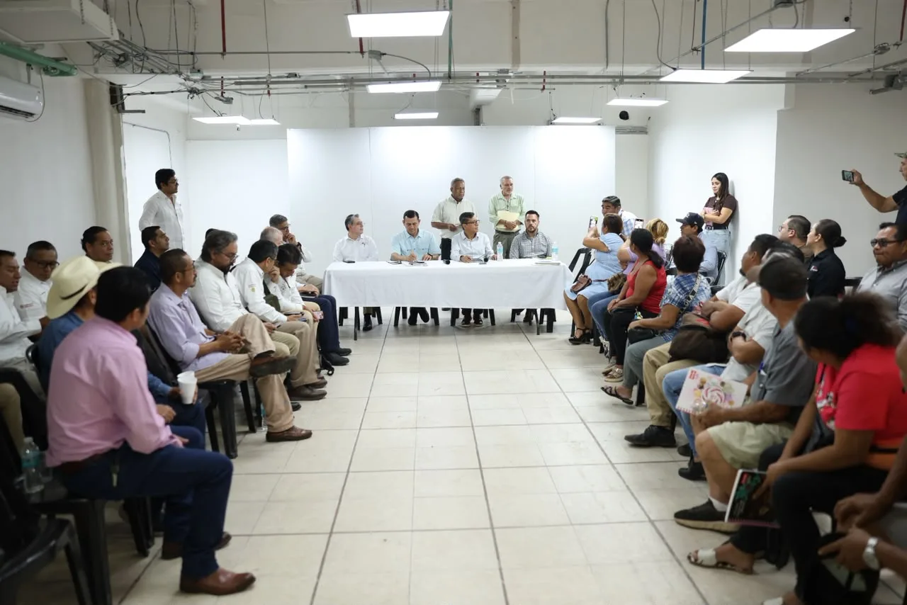 Gobierno de Tabasco acuerda mesas de trabajo con comunidades cercanas a Batería Agave