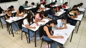 Baja demanda obliga a universidades de Tabasco a replantear algunas carreras