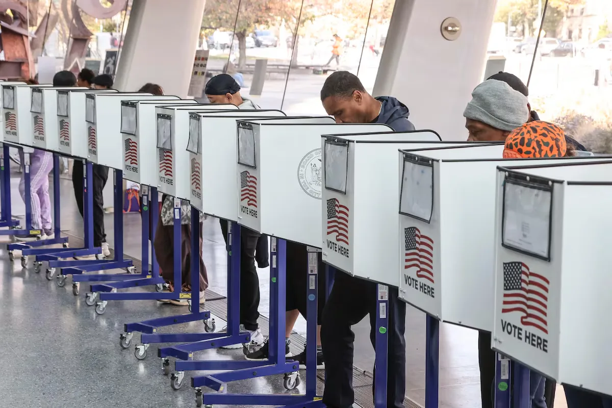 Corte Suprema de EU permite a estados usar base federal para verificar ciudadanía de votantes