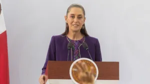Política salarial elevó 154% el salario durante gobiernos de la 4T, destaca Sheinbaum