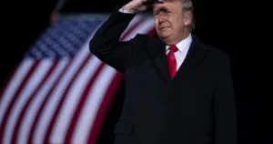 Expertos alertan que Estados Unidos se encamina hacia una crisis fiscal