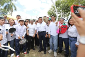 Javier May fortalece la movilidad estudiantil en el TecNM de Los Ríos