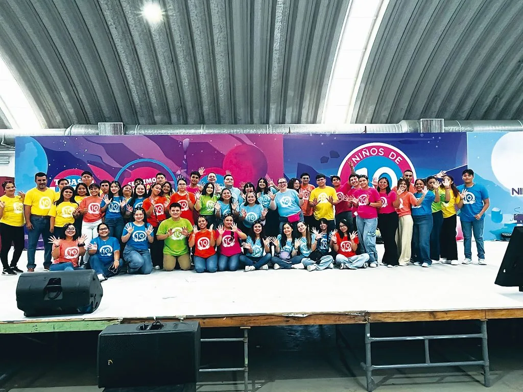 Más de 80 personas hacen posible el programa Niños de 10